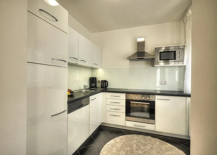 Carin Deluxe Ii Apartment